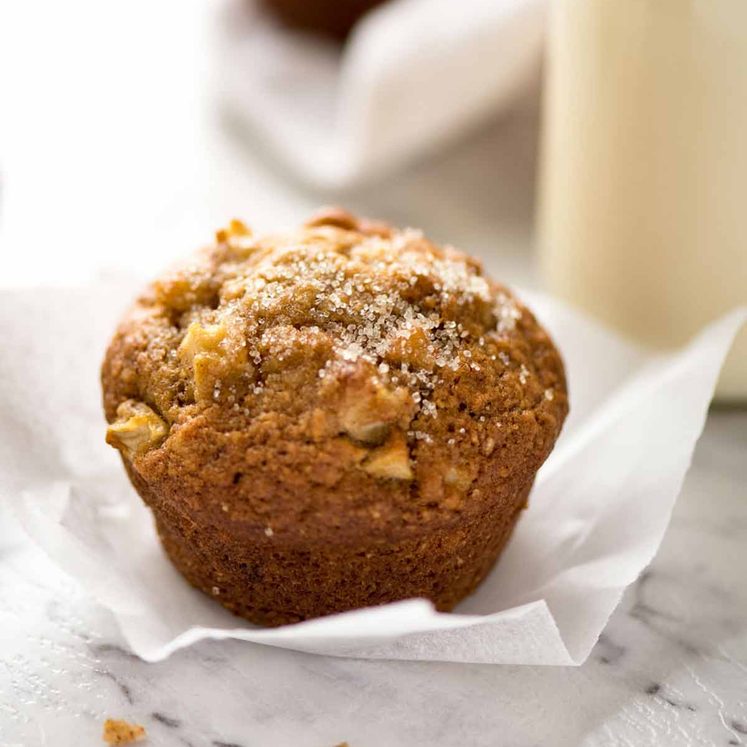 Stay-Fresh Apple Muffins