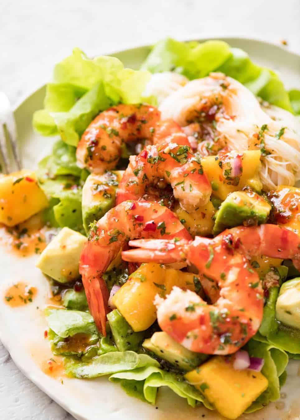 This Prawn, Mango and Avocado Salad with Noodles is perfect for balmy summer days. Great no cook meal! www.recipetineats.com