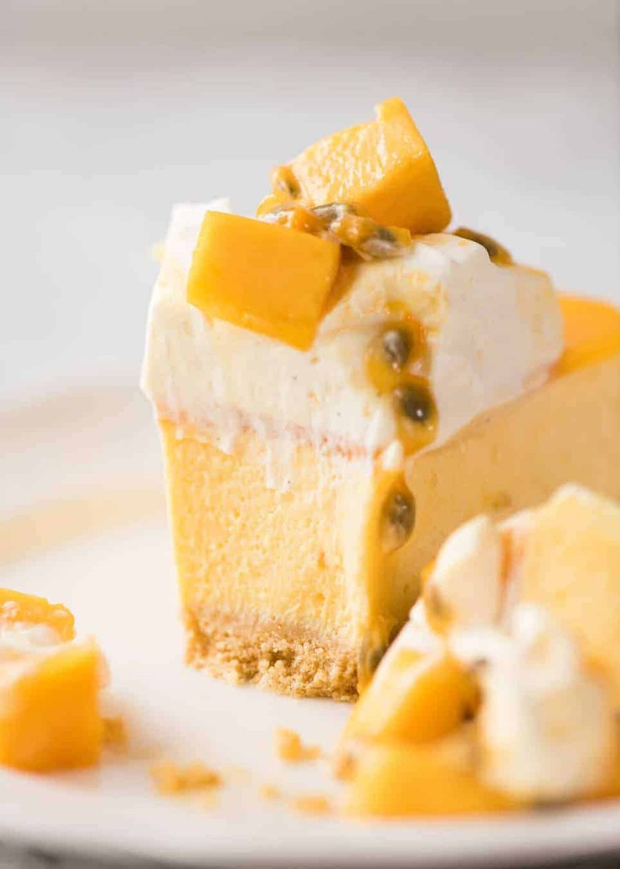 This No Bake Mango Cheesecake is a complete and utter celebration of summer! recipetineats.com