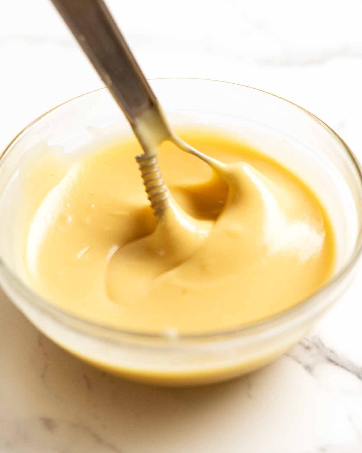 Honey mustard dipping sauce